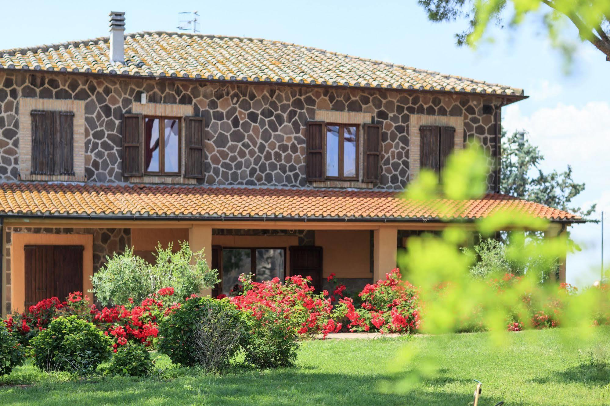 Locanda Rossovino Montebello Buitenkant foto